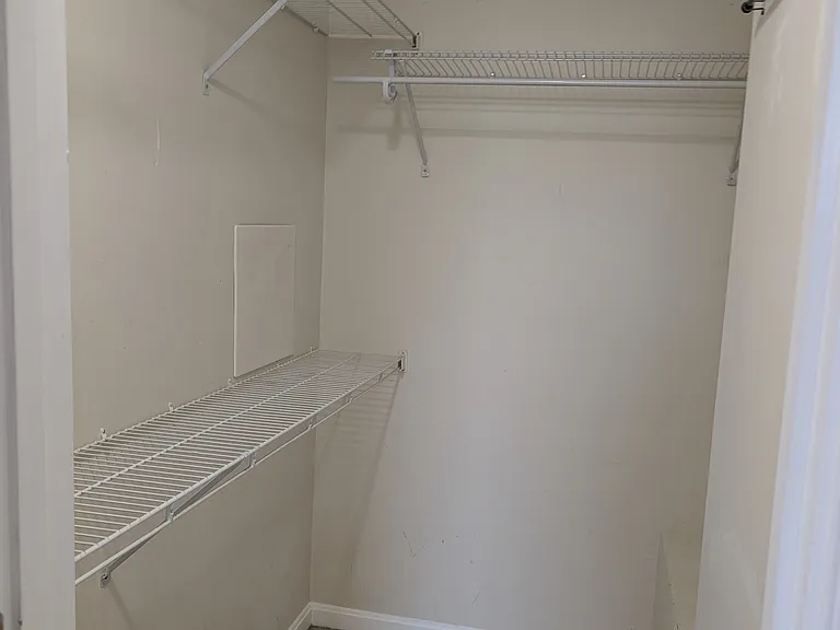 46984 Courtyard Sq #300 — Photo 14