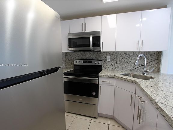 4th image of 801 NW 47th Ave APT 615W