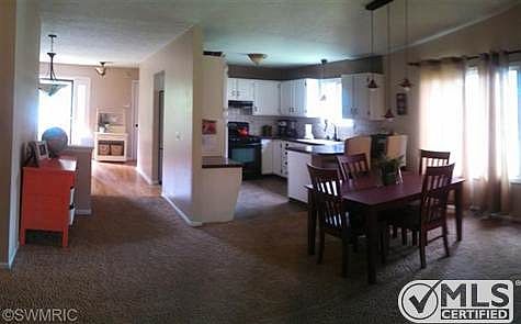 4th image of 6651 Bella Vista Dr NE