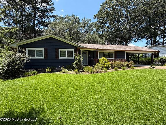 2nd image of 3955 Berkley Dr