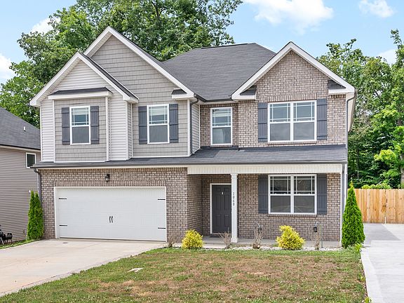 2nd image of 1068 Black Oak Cir