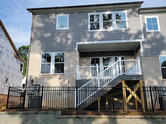 Everton Homesite 17 Outdoor Living Space