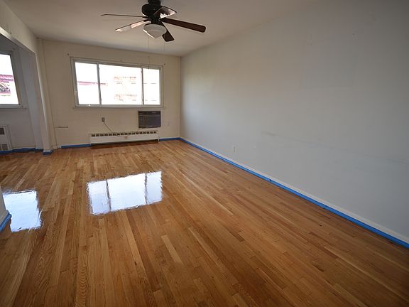 5th image of 23-19 41st St #3