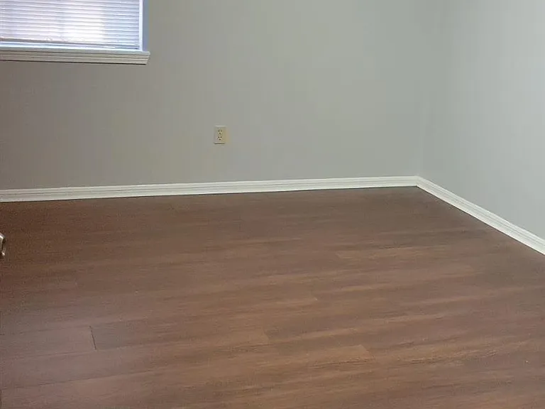 5703 Green Timbers Dr — Photo 4