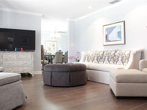 4th image of 9239 Cypress Cove Dr