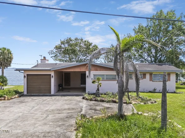 6785 Riveredge Dr, Titusville, FL 32780