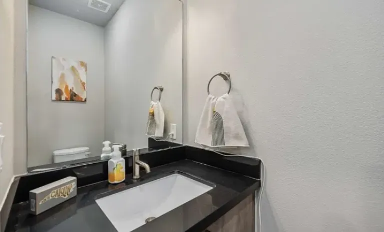 2401 Crawford St #2210 — Photo 7
