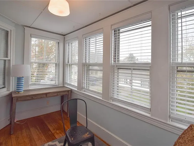 16 Vaughan Ave #2 — Photo 44