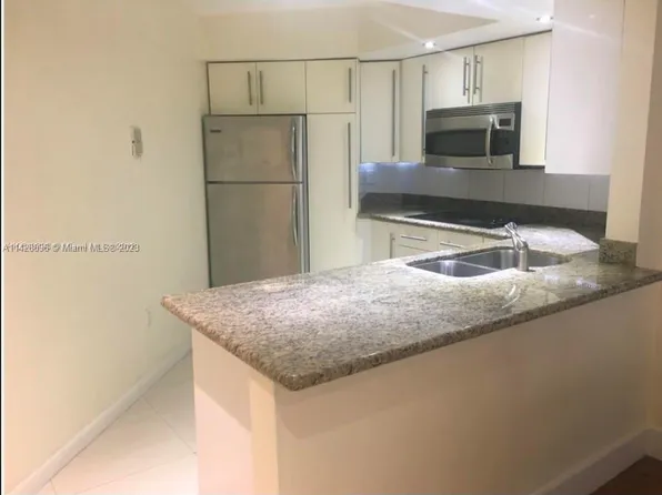 (undisclosed Address), Miami, FL 33172