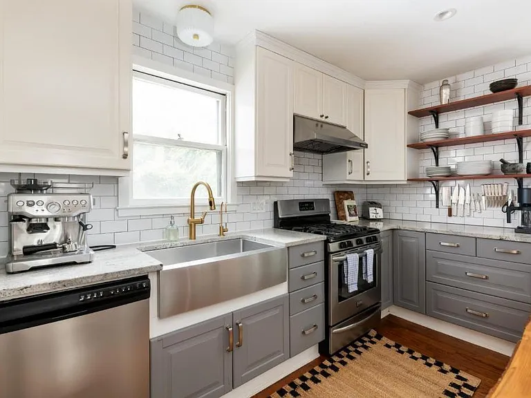 307 Georgia Ave SE — Photo 31