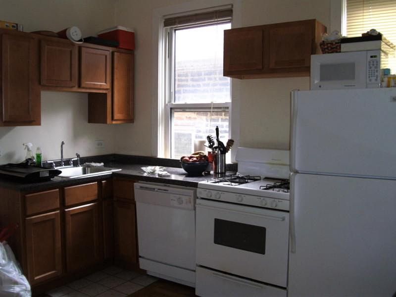 1st image of 1402 N Greenview Ave APT 1