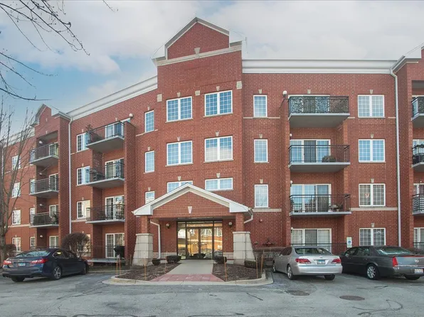 3401 Wellington Ct Unit 215, Rolling Meadows, IL 60008