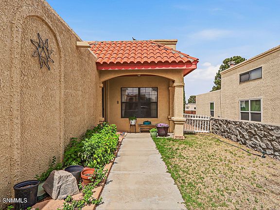3rd image of 2089 Pine Needle Way