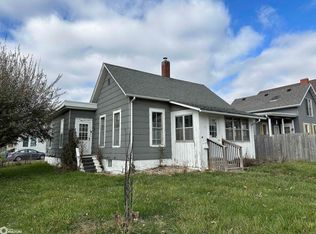 11 S 6th St, Marshalltown, IA 50158