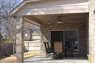 3rd image of 1116 Danbury Dr
