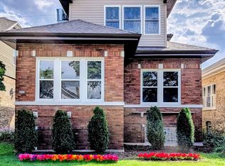 6005 W Waveland Ave, Chicago, IL 60634