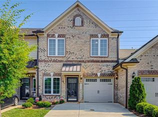 813 Piedmont Crossing Dr, High Point, NC 27265