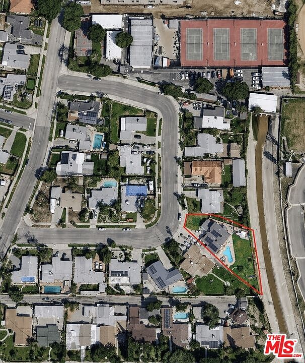 2nd image of 11128 Valjean Ave