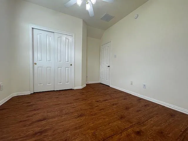 8519 Babbling Brook Ct — Photo 36