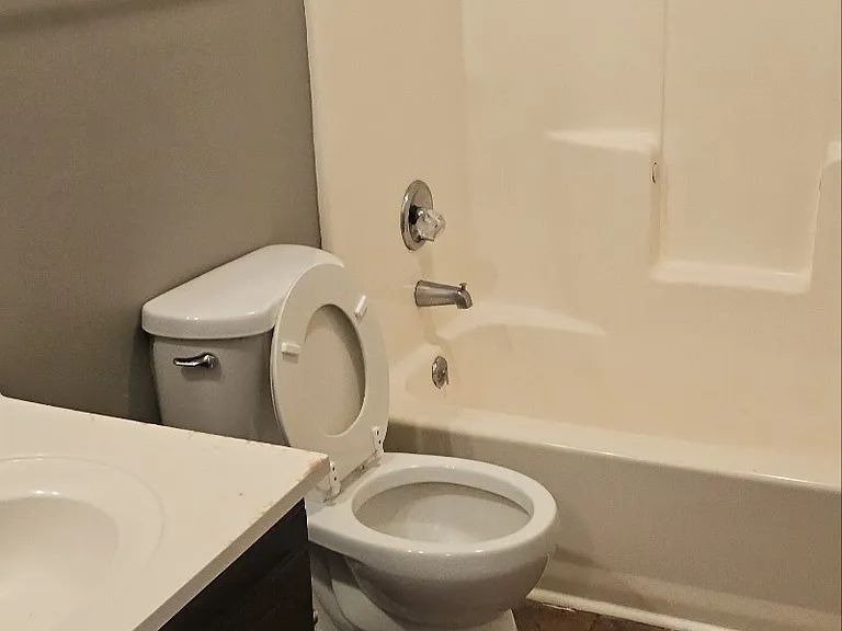 1055 Morningside Dr #2A — Photo 3