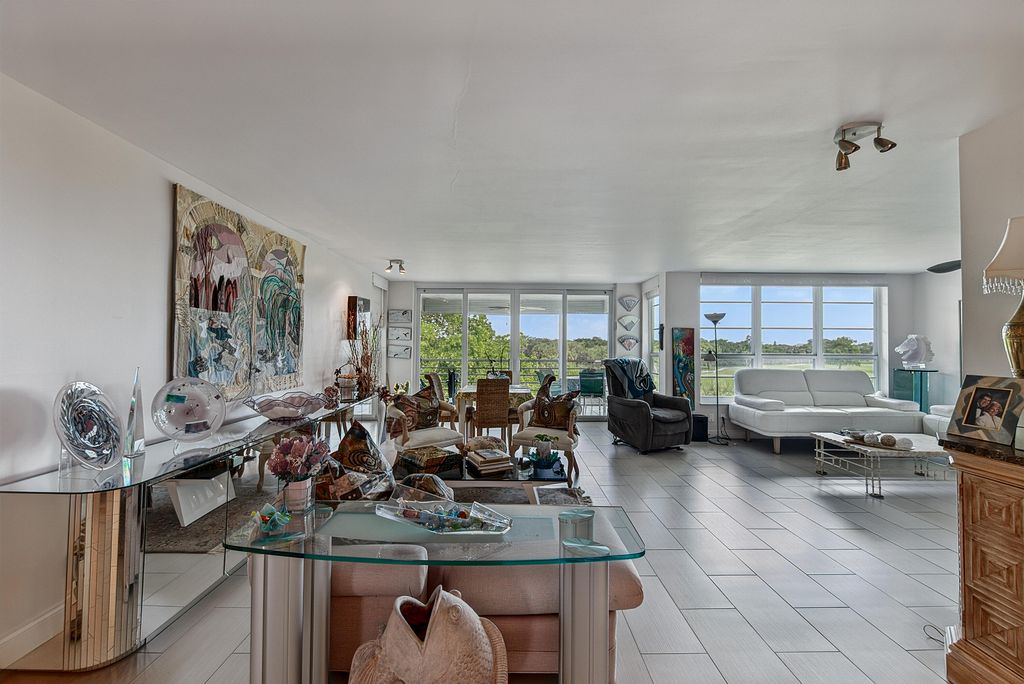 804 CYPRESS Boulevard #503, photo 9