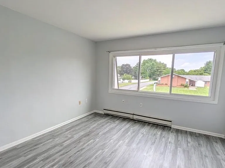 513 Carrollton Dr #A — Photo 10