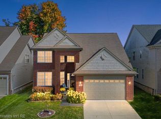 27026 Maxwell Ct, Novi, MI 48374