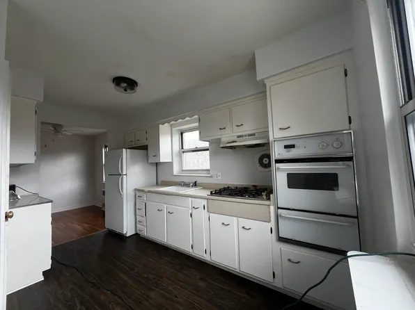 61-12 70th Street image 4 of 13