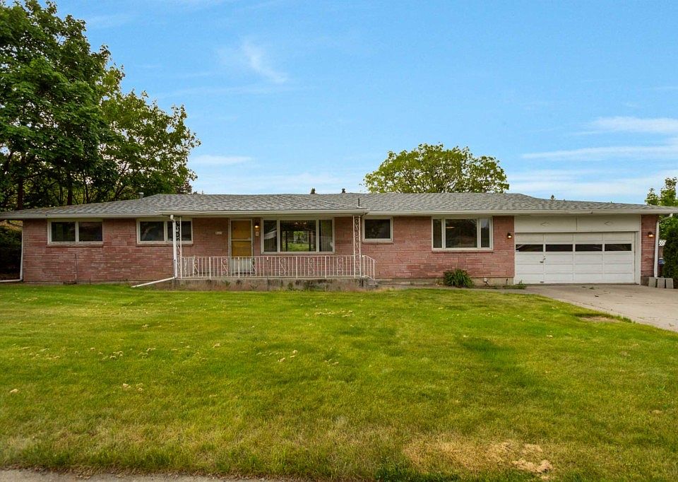 1st image of 8625 N Whitehouse Dr