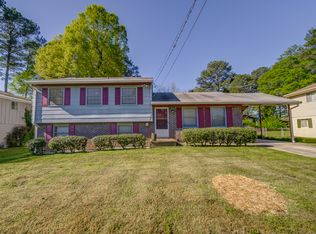 2765 Pattie Ct, Ellenwood, GA 30294