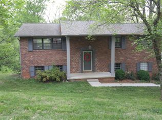 336 Peterson Rd, Knoxville, TN 37934