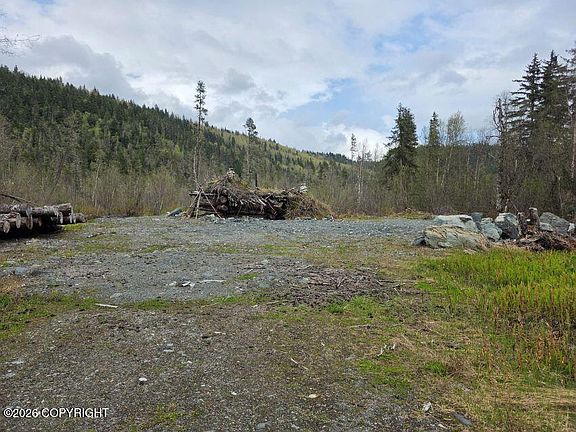 5th image of 638 Mosquito Lake Rd