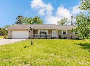 905 Marilyn St, Johnston City, IL 62951