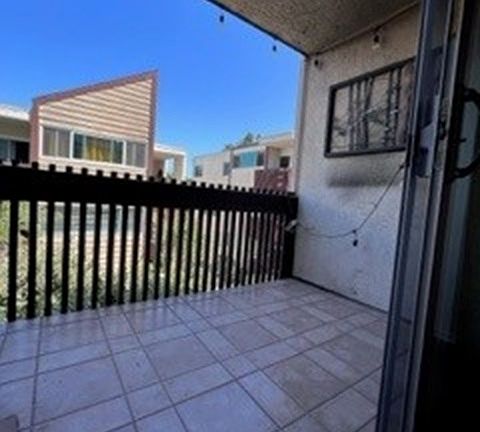 3rd image of 6000 Canterbury Dr #207