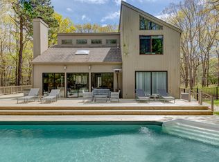 52 Jonathan Dr, East Hampton, NY 11937