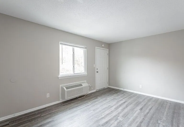 113 Goodson Ave #11 — Photo 3