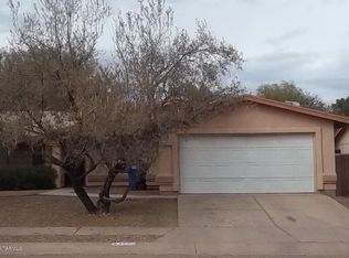5900 S Stelzer Dr, Tucson, AZ 85746