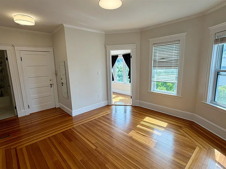 9 Ashland St #2 — Photo 14