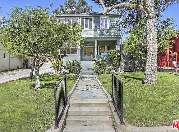 2nd image of 1701 1/2 Morton Ave