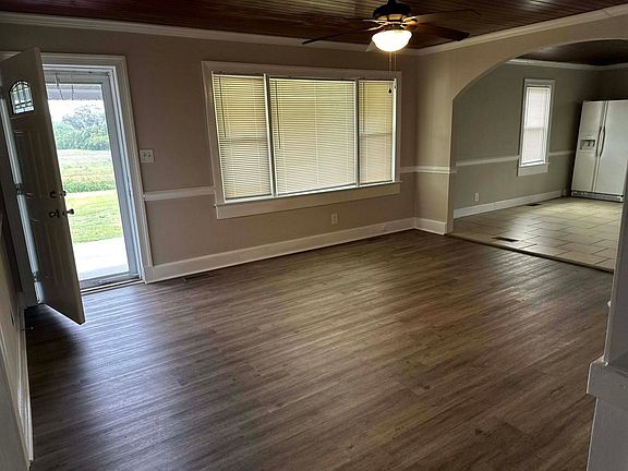 4th image of 6401 Stantonsburg Rd