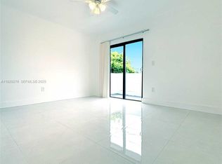 3079 NW 11th St #3053, Miami, FL 33125