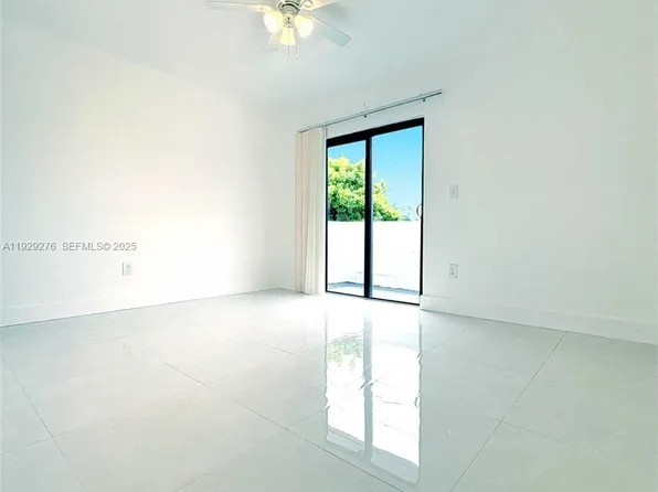 3079 NW 11th St #3053, Miami, FL 33125