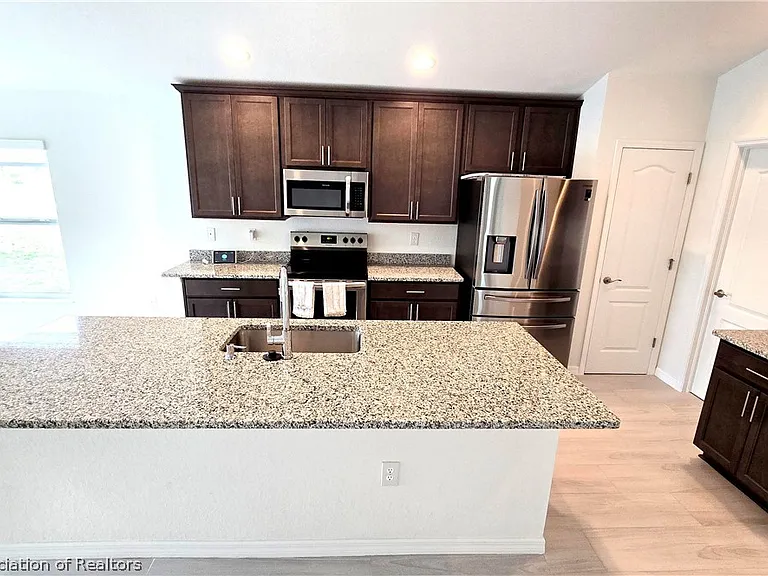 3120 Calypso Dr — Photo 3