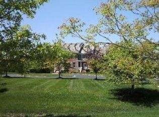 4587 Pamela Ct, Long Grove, IL 60047