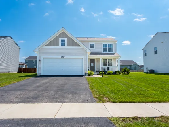 1004 Daniel St, Plano, IL 60545