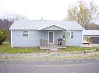 1015 Ross Rd, New Cumberland, WV 26047