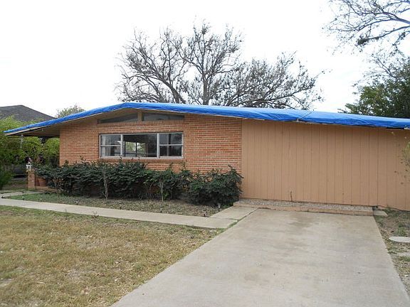2nd image of 1315 Daffodil Ave