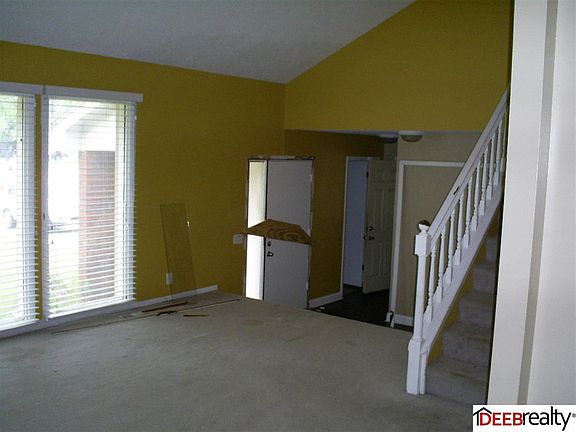 5th image of 4041 N 117th St