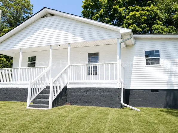196 Rogers Rd, Chickamauga, GA 30707