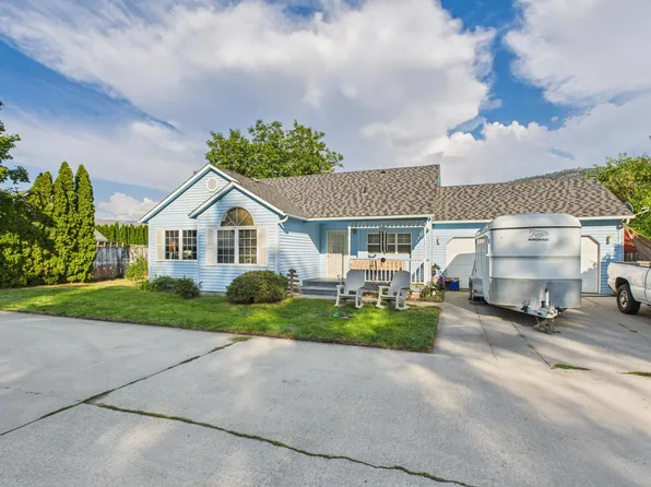 416 5th Ave, Oroville, WA 98844